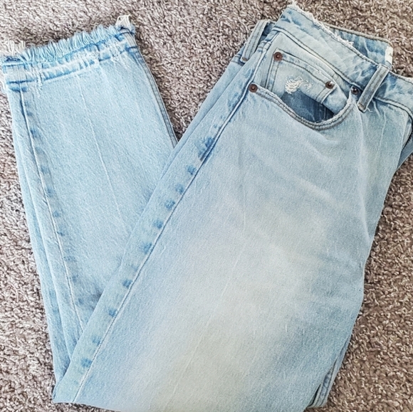 Abercrombie & Fitch Denim - SALE‼️Like New Curve Love Mom Jeans